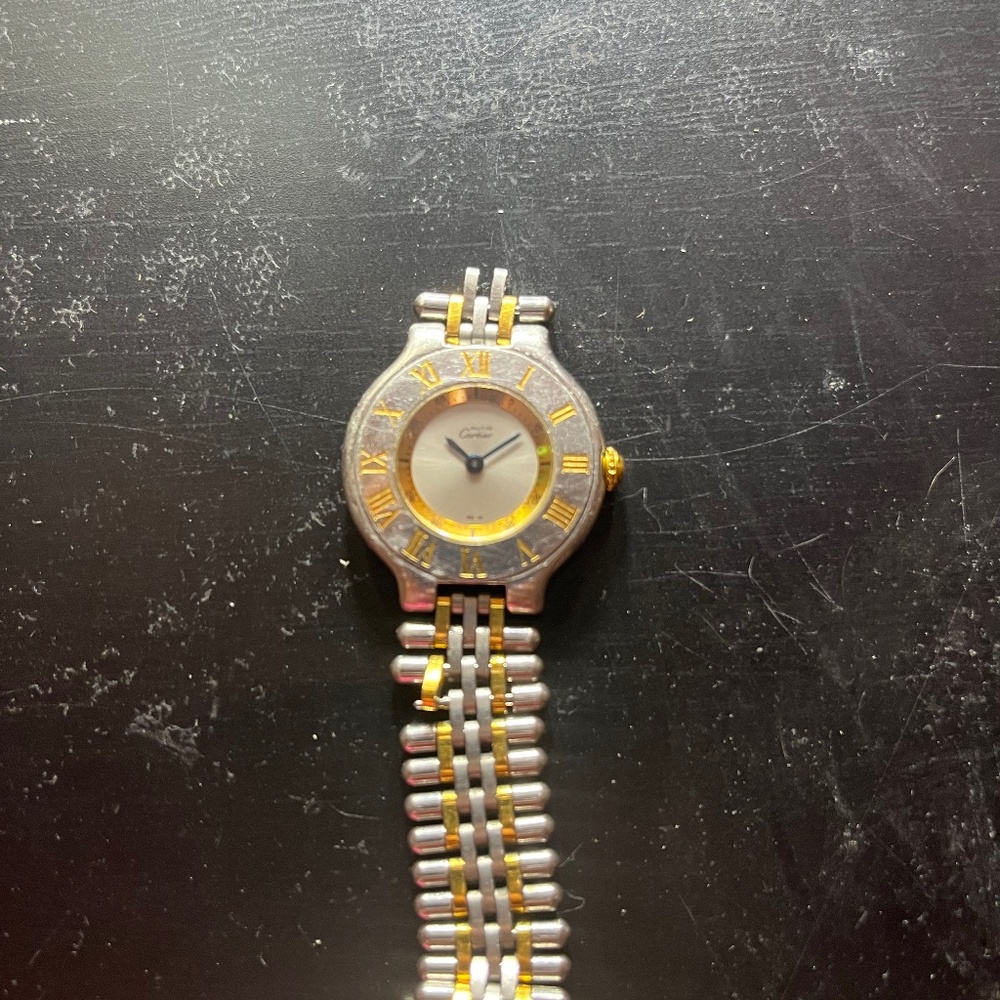 Must de Cartier two tone watch- not running, bracelet needs repar